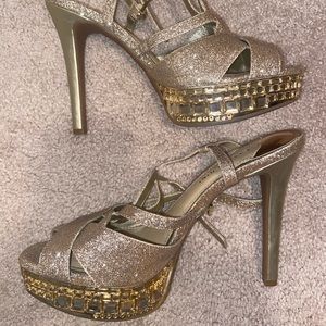 Gianni Bini Gold Heels